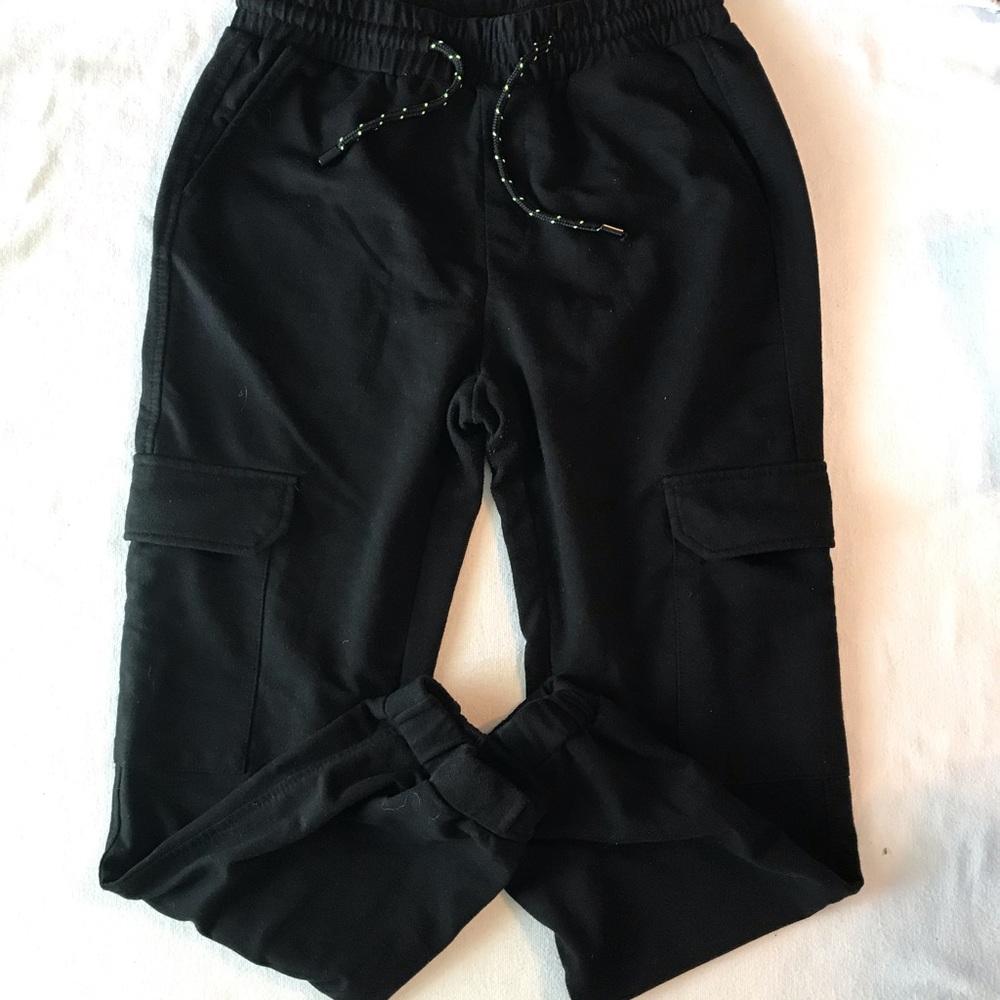 🎄3/$20🎄Love Tree cargo joggers